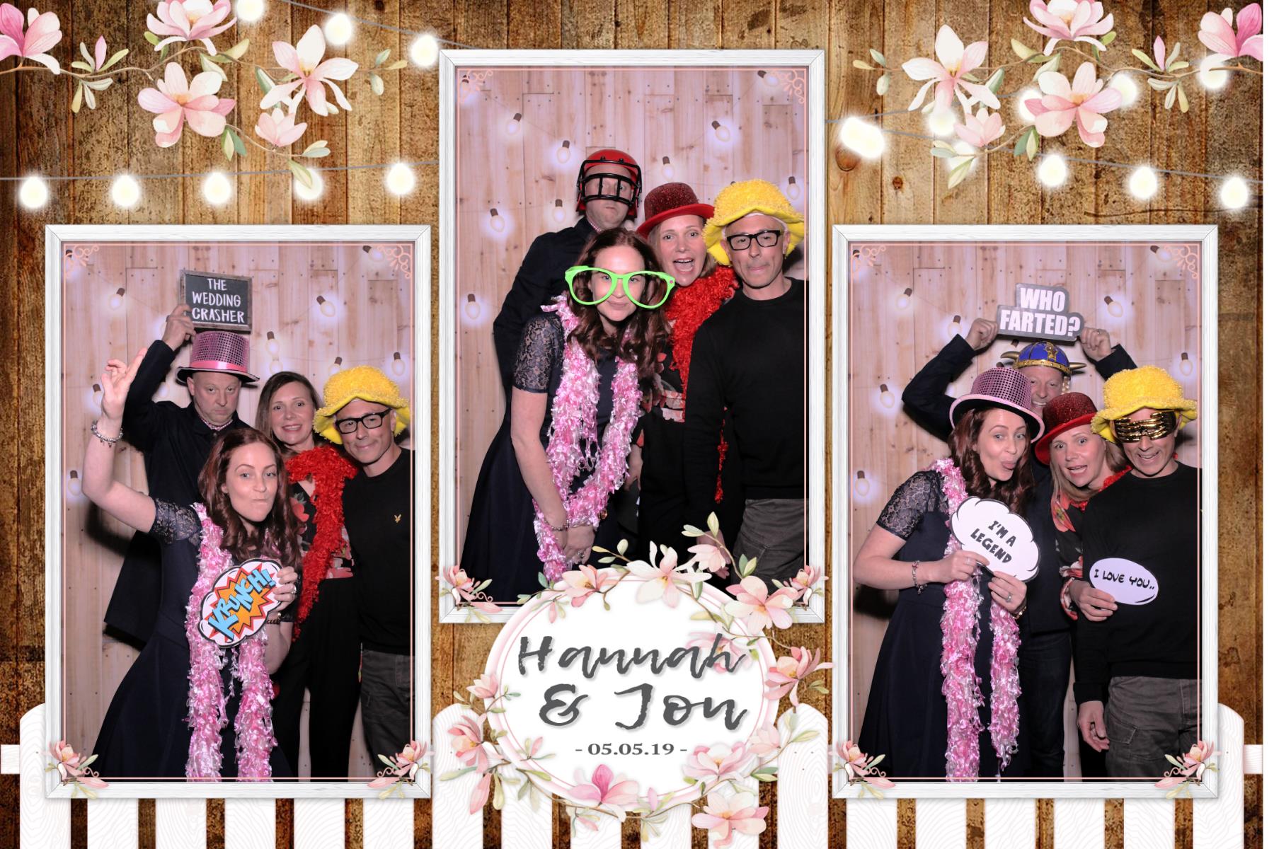 Hannah and Jon | View more photos from the event at gallery.blissbooth.co.uk/u/BlissBooth/Hannah-and-Jon